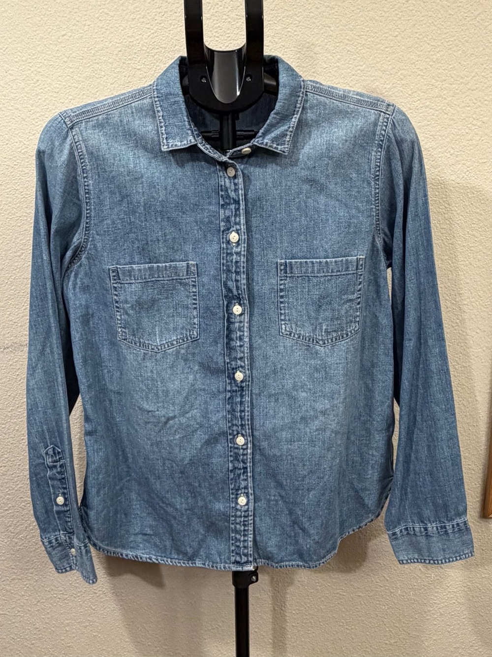 J.Crew 100% Cotton Chambray Button Down Shirt | Coastal Grandma Western Chic 10
